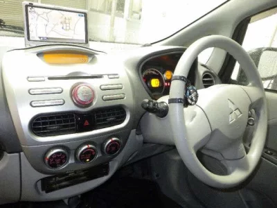 Mitsubishi i