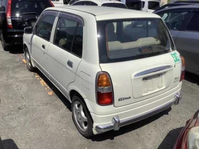 Daihatsu MIRA