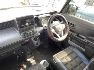 Suzuki SPACIA BASE