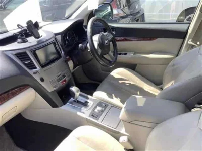 Subaru LEGACY B4