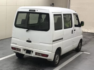 Mitsubishi Minicab Van