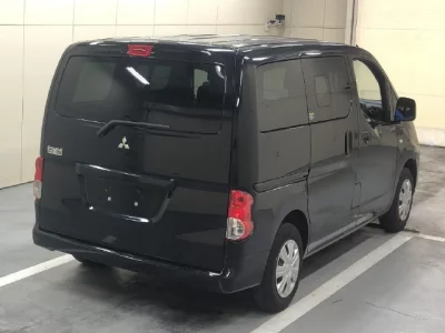 Mitsubishi Delica D:3