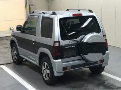 Mitsubishi PAJERO MINI