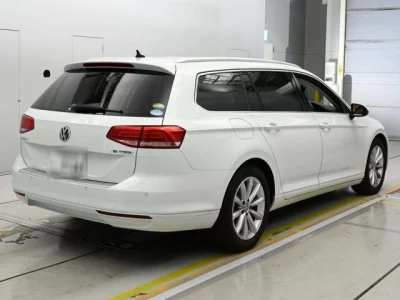 Volkswagen PASSAT VARIANT