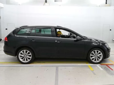 Volkswagen GOLF VARIANT