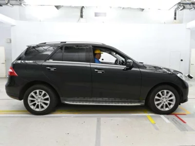 Mercedes-Benz ML CLASS