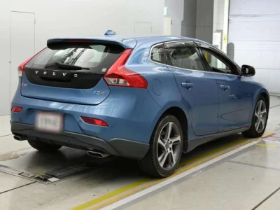 Volvo V40