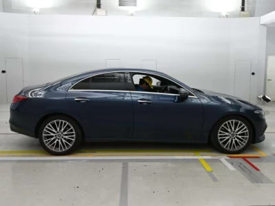 Mercedes-Benz CLA CLASS