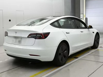 Tesla MODEL3