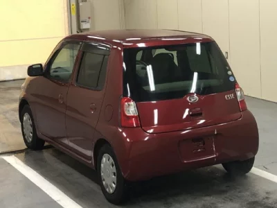 Daihatsu Esse
