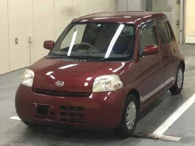 Daihatsu Esse