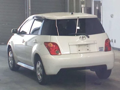Toyota IST