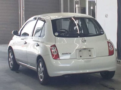 Nissan MARCH