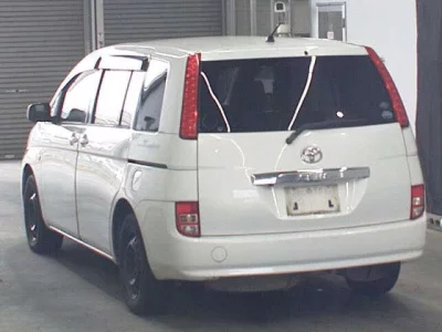 Toyota ISIS