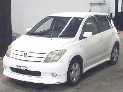 Toyota IST