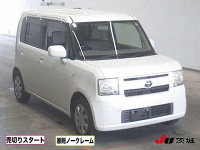 Toyota Pixis Space