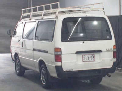 Toyota HiAce Van