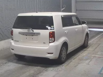 Toyota COROLLA RUMION