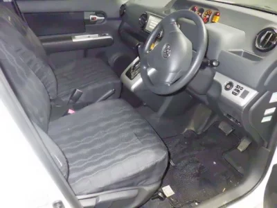 Toyota COROLLA RUMION