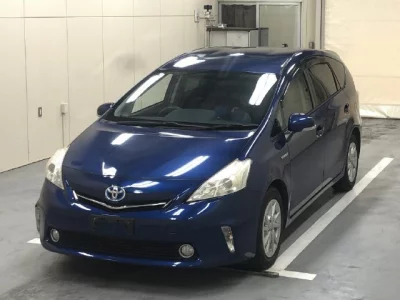 Toyota PRIUS ALPHA