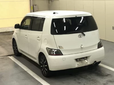 Toyota bB