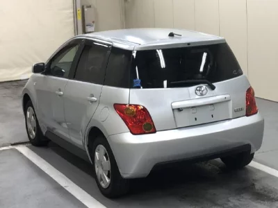 Toyota IST