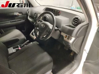 Toyota Corolla Rumion