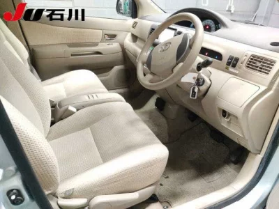 Toyota Raum