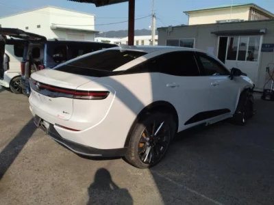 Toyota CROWN CROSSOVER