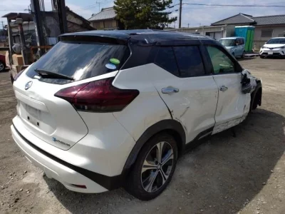 Nissan KICKS