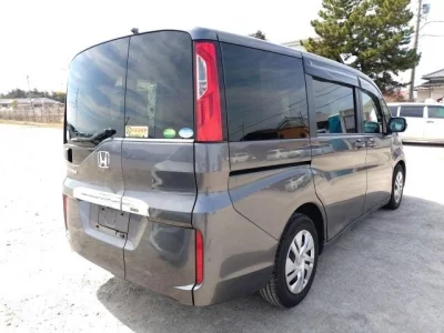 Honda STEP WAGON