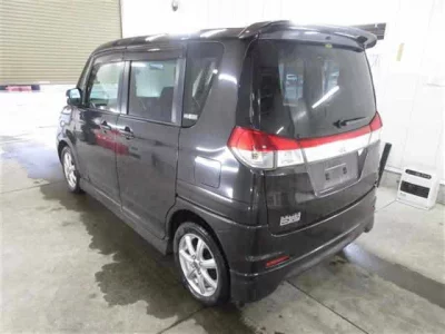 Mitsubishi Delica D:2