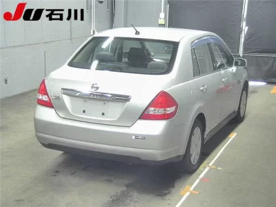 Nissan Tiida Latio