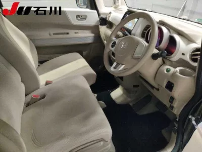 Honda N BOX SLASH