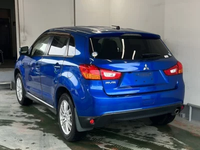 Mitsubishi RVR