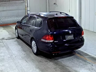 Volkswagen GOLF VARIANT