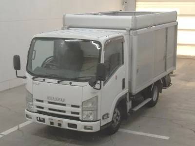 Isuzu ELF