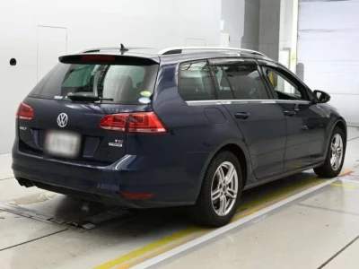 Volkswagen GOLF VARIANT