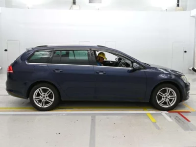 Volkswagen GOLF VARIANT