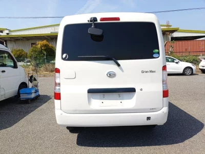Daihatsu Gran Max
