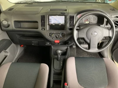 Nissan AD