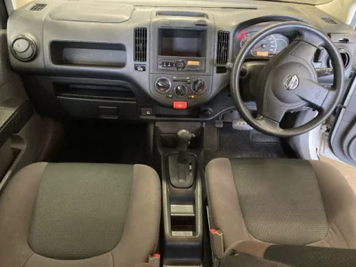Nissan AD