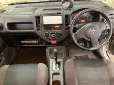 Nissan AD