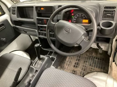 Nissan NT100 Clipper