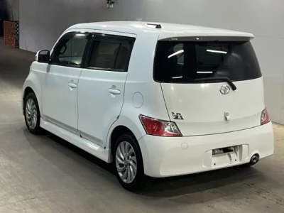 Toyota bB