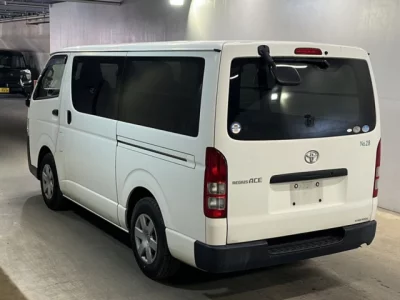 Toyota RegiusAce