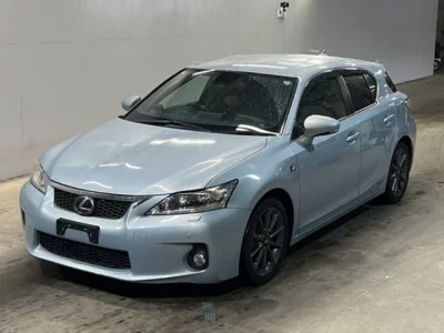 Lexus CT200h