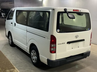 Toyota RegiusAce