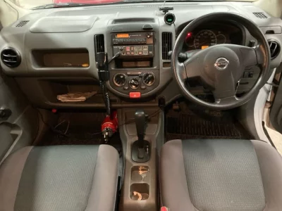 Nissan AD