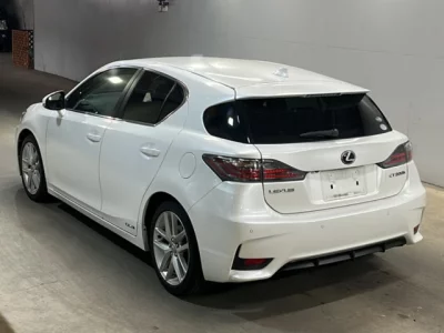 Lexus CT200h